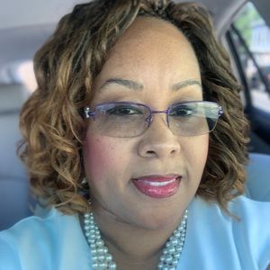 Meet your Posher, Candace